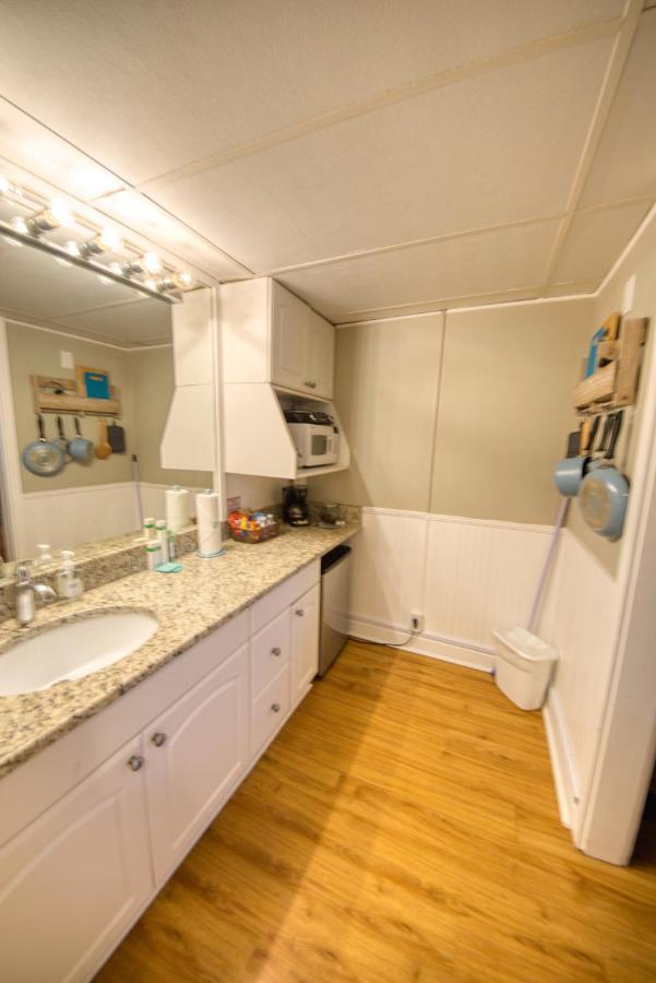 Waterway View Studio 2 W/ Pool, 1 Mile To Wrightsville Beach Wilmington Zewnętrze zdjęcie