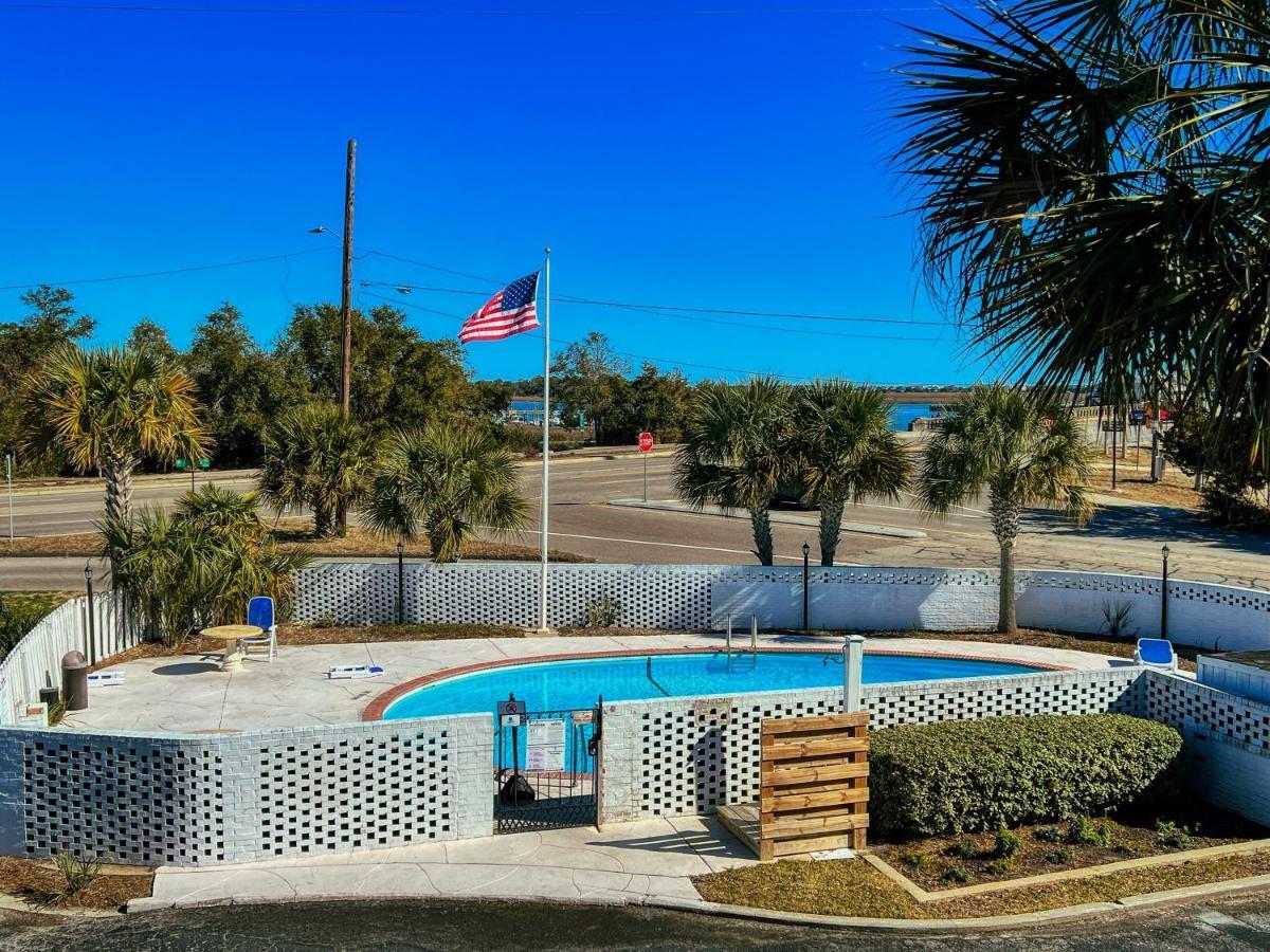 Waterway View Studio 2 W/ Pool, 1 Mile To Wrightsville Beach Wilmington Zewnętrze zdjęcie